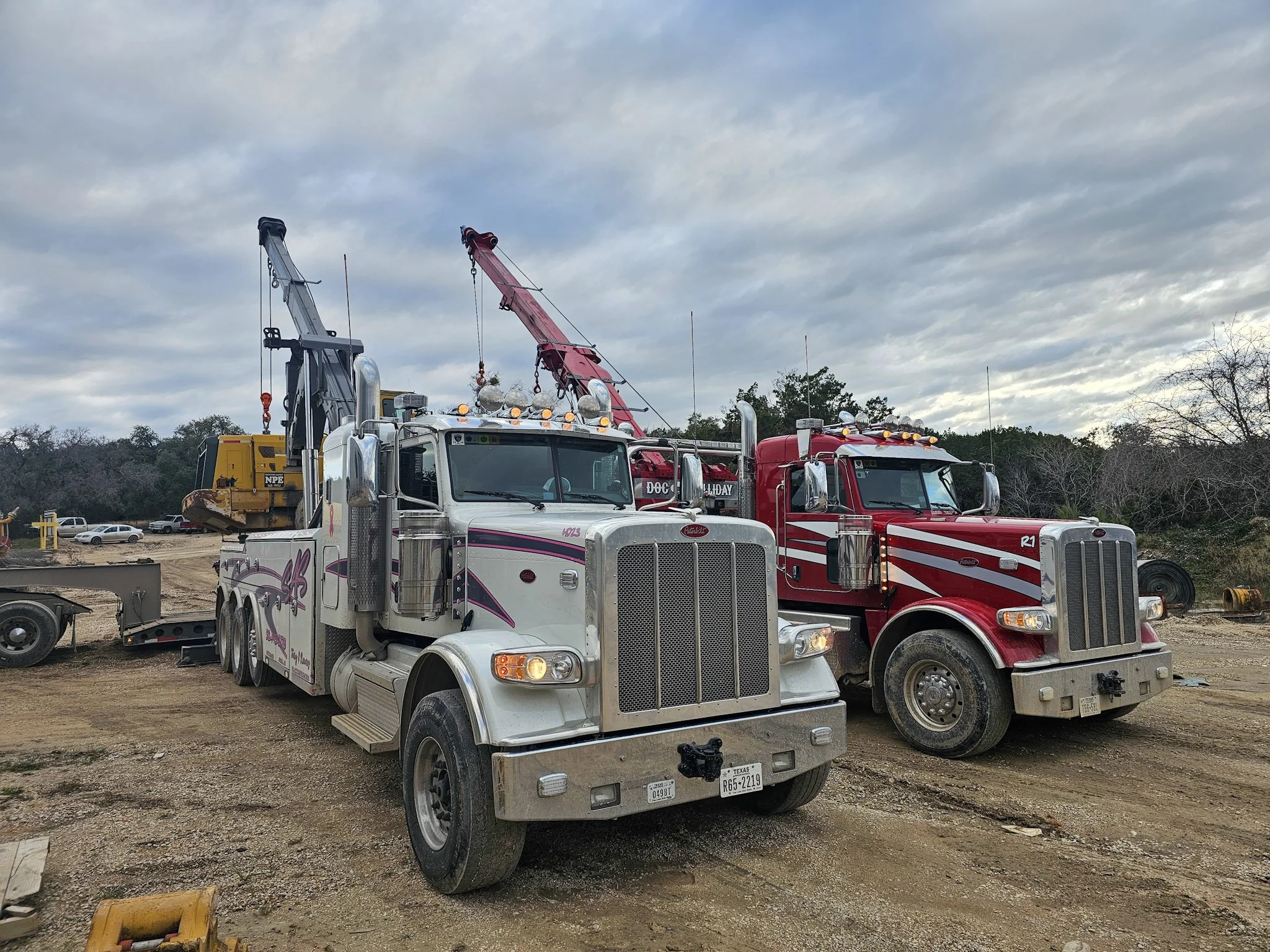 SAS Road Solutions mobile crane lifting and positioning heavy equipment in Central Texas