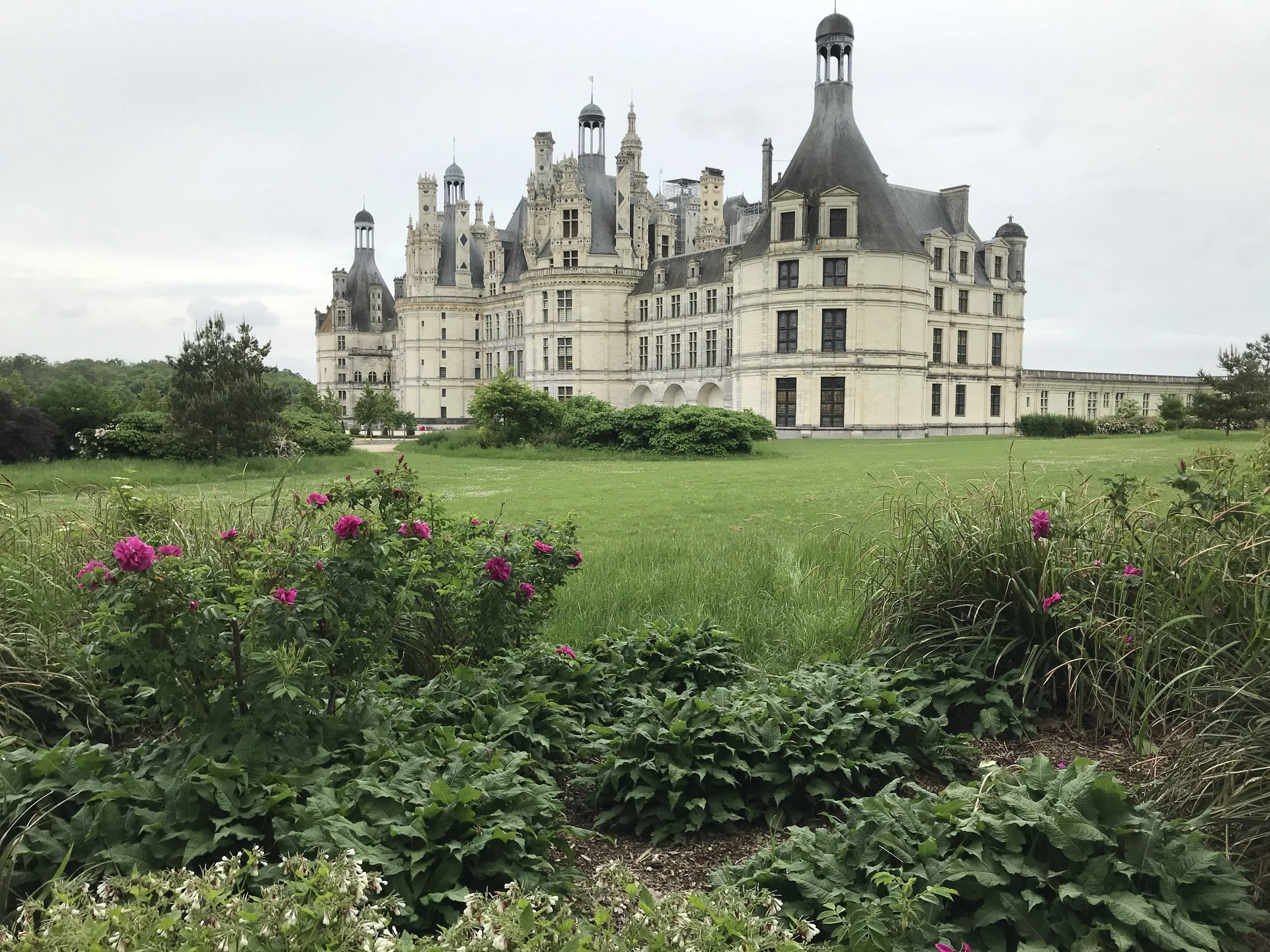 Château de Chambord with its gardens.