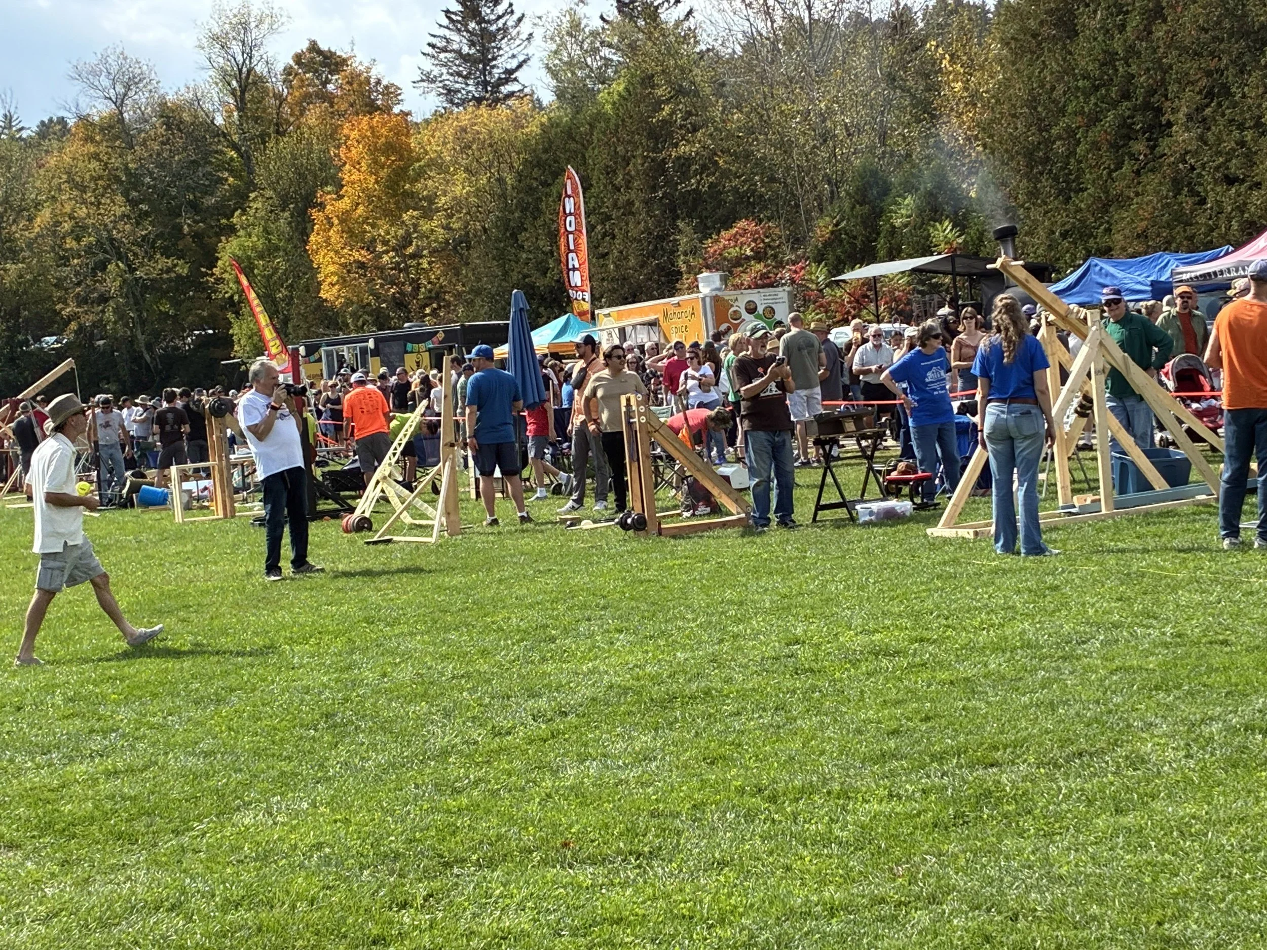 Trebuchets at a punkin-chunkin event.