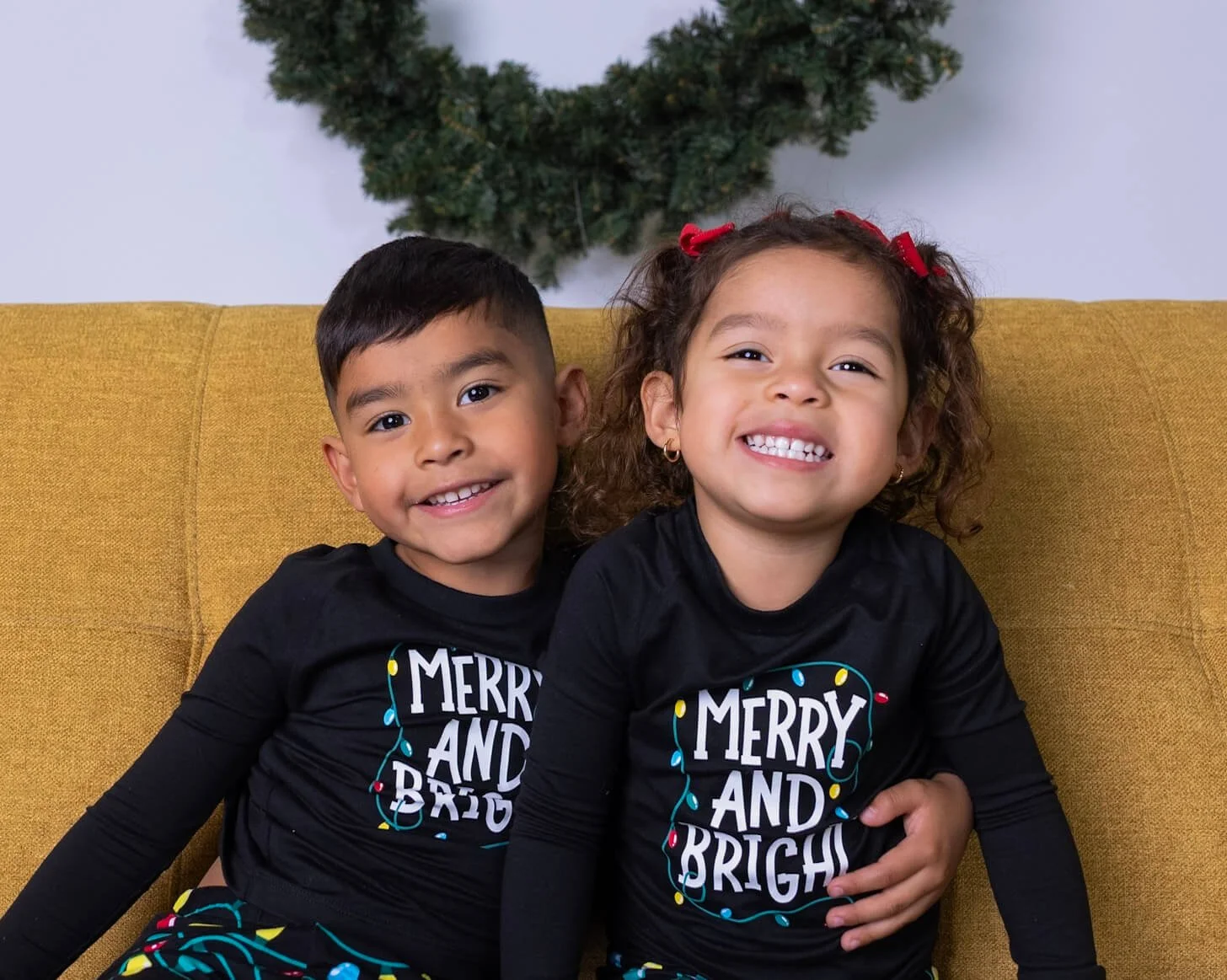Young siblings photographed together by BeeCaptured