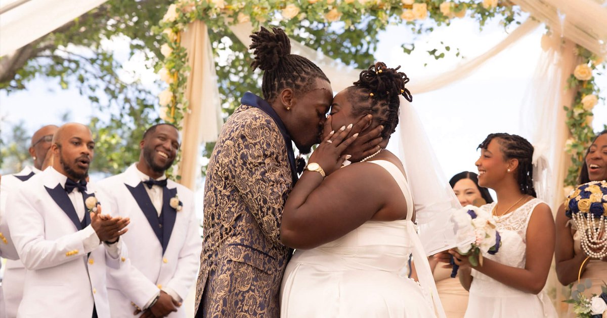 Bride and groom sharing an intimate wedding moment captured by BeeCaptured