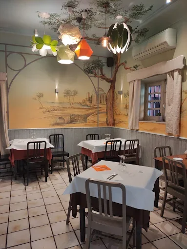 Interior del restaurante vegetariano Artemisa Gran Vía