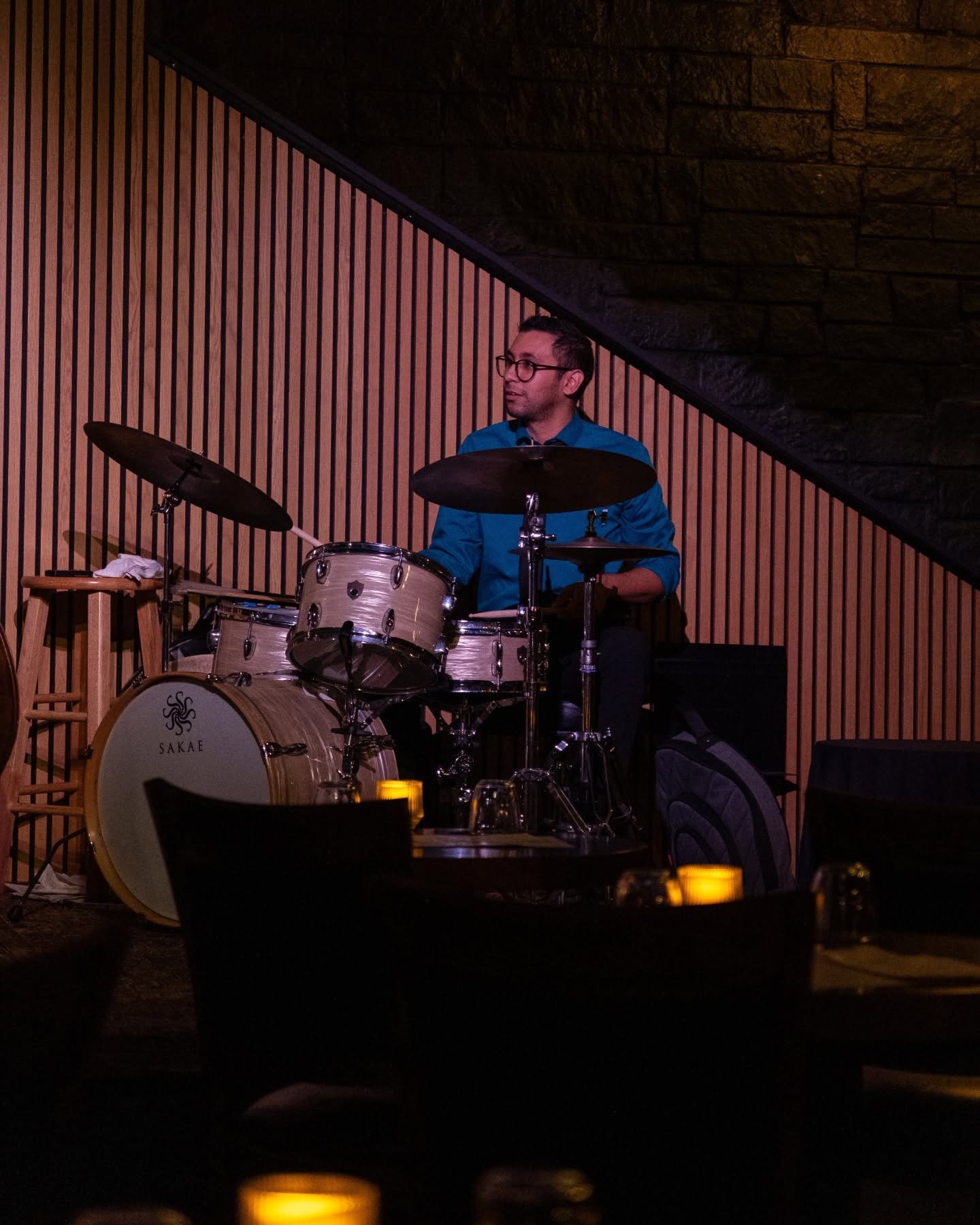 Nic Chacón playing drums with the Hank Hehmsoth Trio at Nica on 4th in Austin