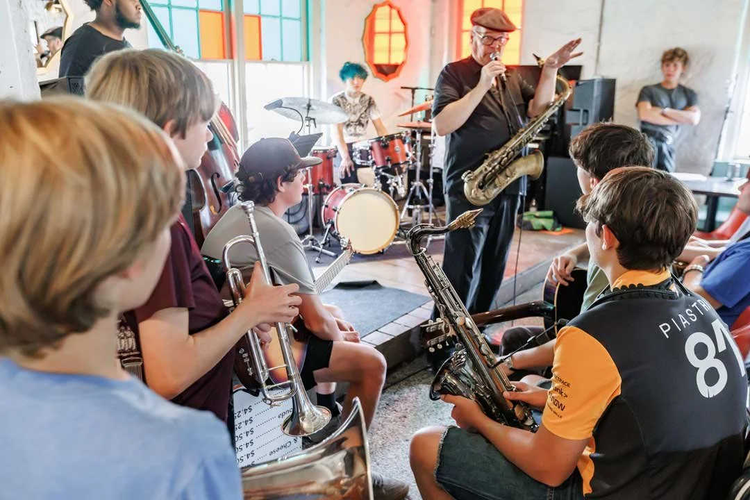 Young musicians participating in an HPPAA jazz workshop with Double Vision Jazz Ensemble at Batch in Austin.