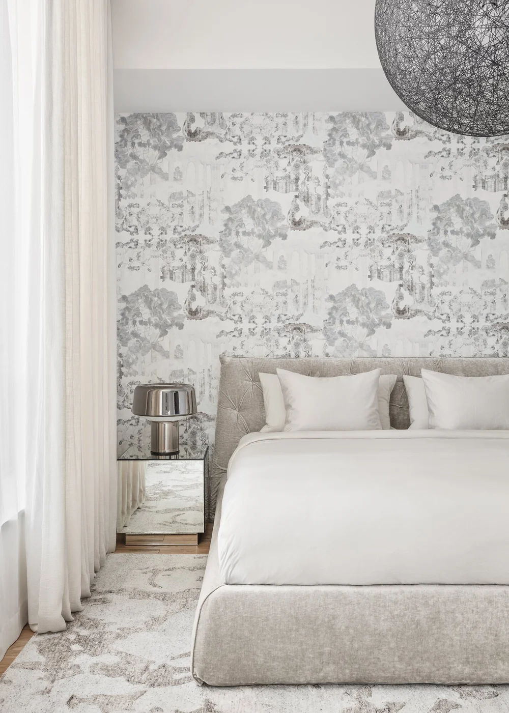 Brooklyn Navy Yard Townhouse, statement lighting