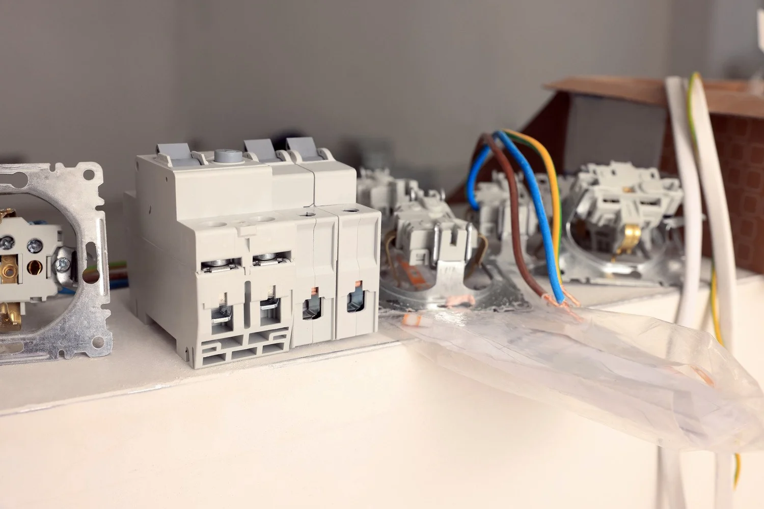 electrician in Chesapeake, VA, Castles Electrical