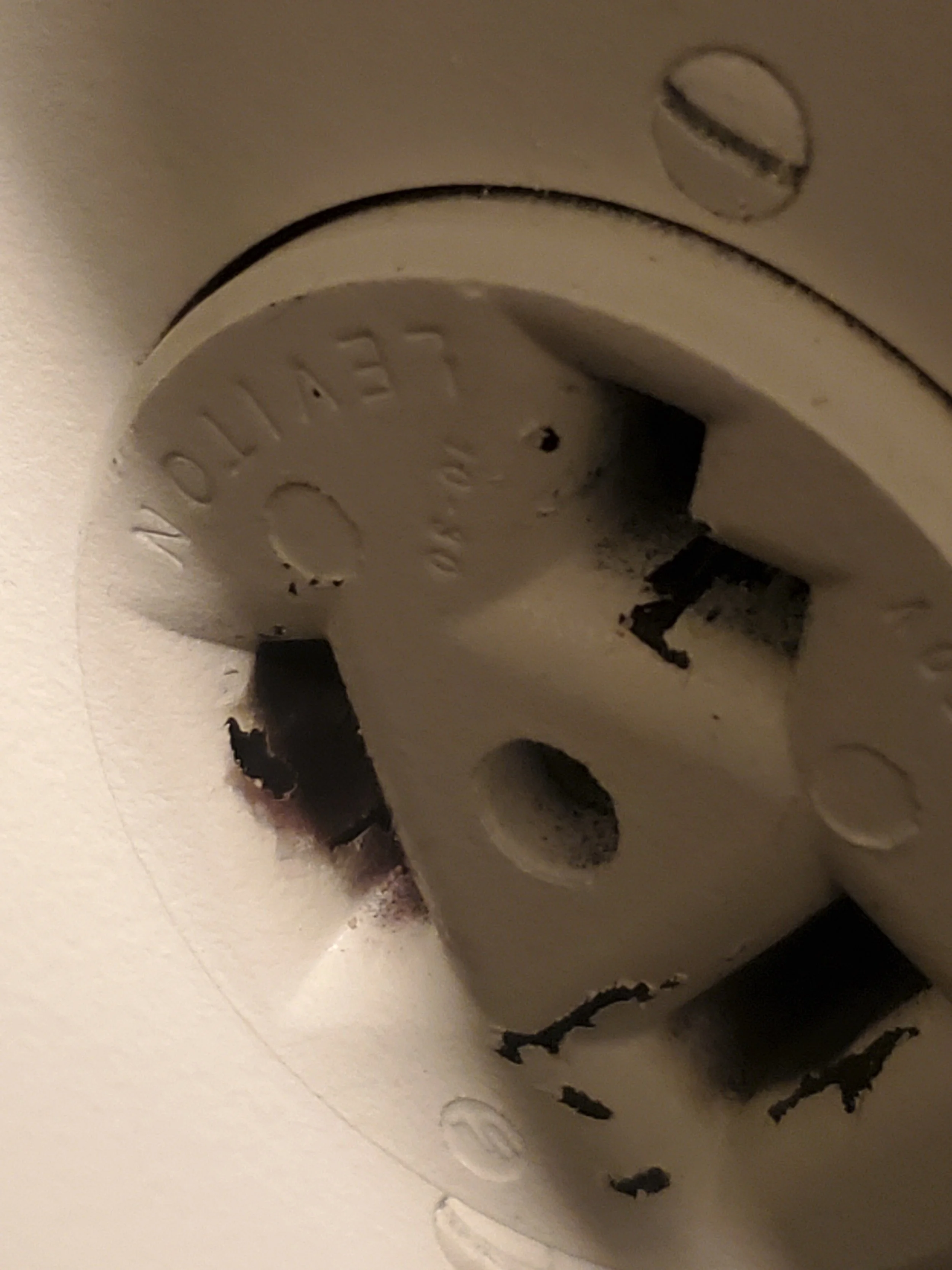 Damaged receptacle found during a rental walk-through in Portsmouth, VA