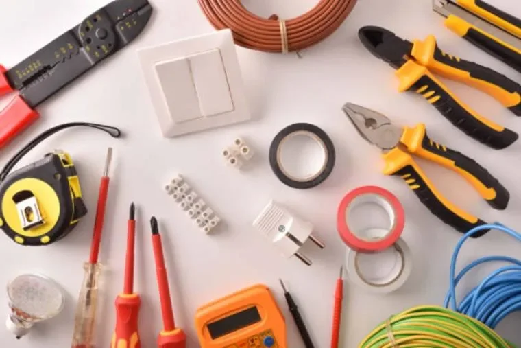 Outlets, Switches & Circuits