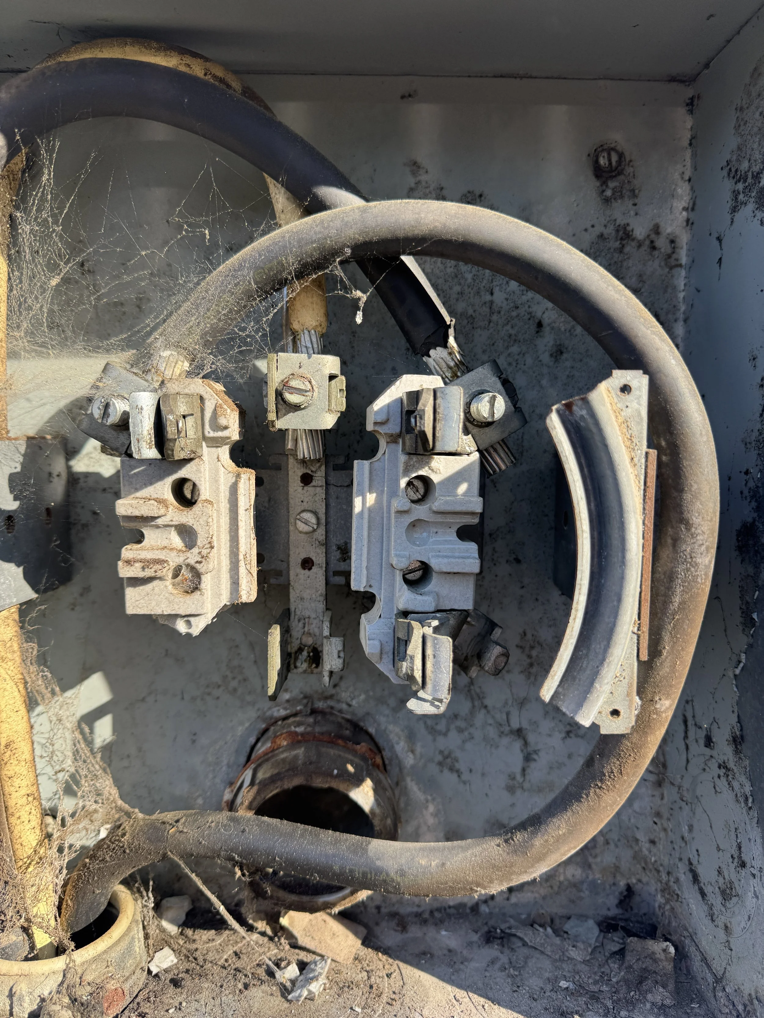 Meter socket fouled by water on a Portsmouth, VA service
