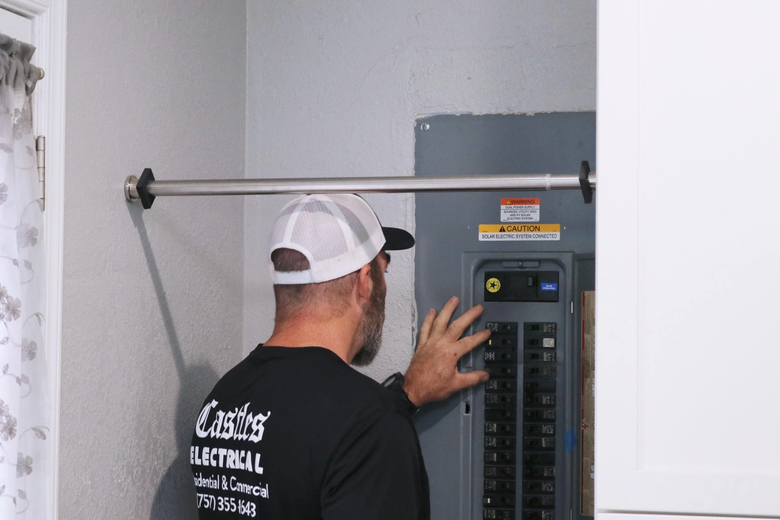 electrical panel repair in Norfolk, VA, Castles Electrical