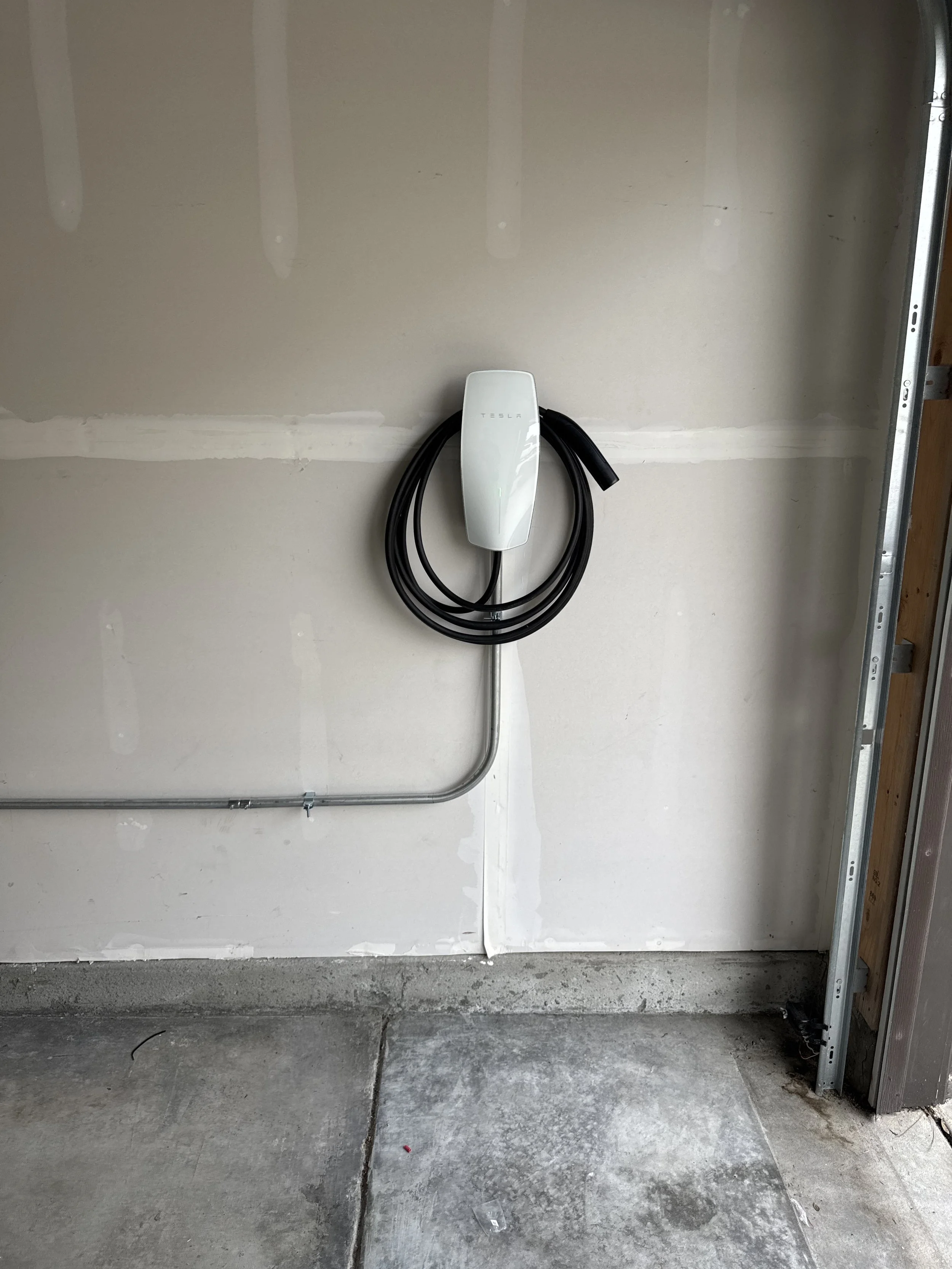Level 2 charger and its circuit in a Chesapeake, VA garage