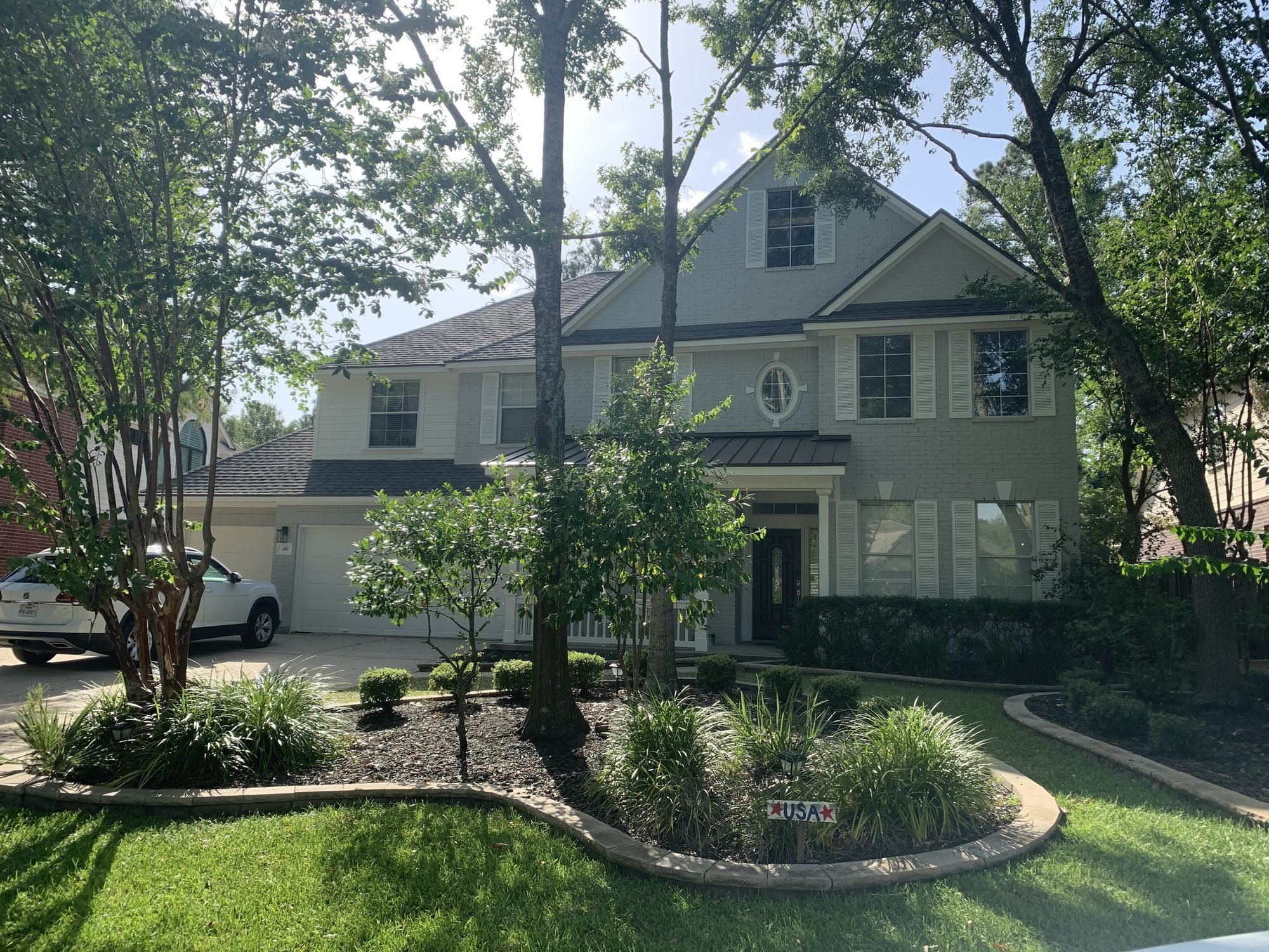 Finished concrete driveway by Palacios Construction Group