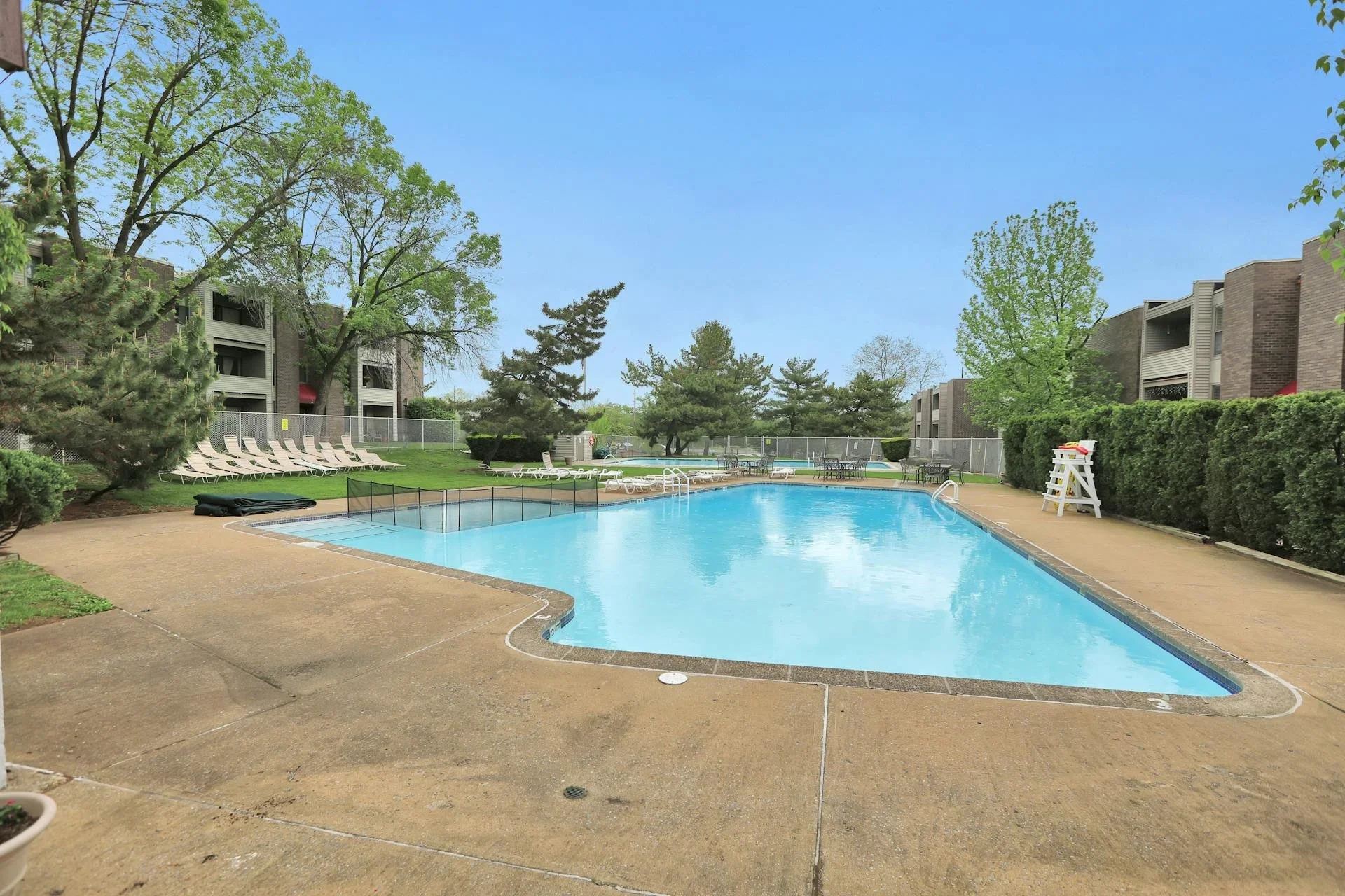 Commercial community pool, Essex County NJ
