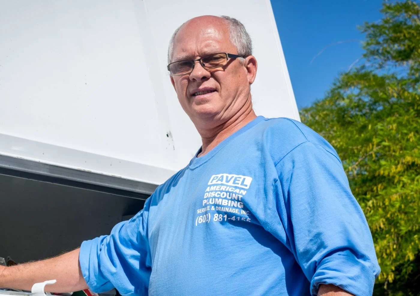 Pavel Farcas of American Discount Plumbing on a Phoenix water heater installation.