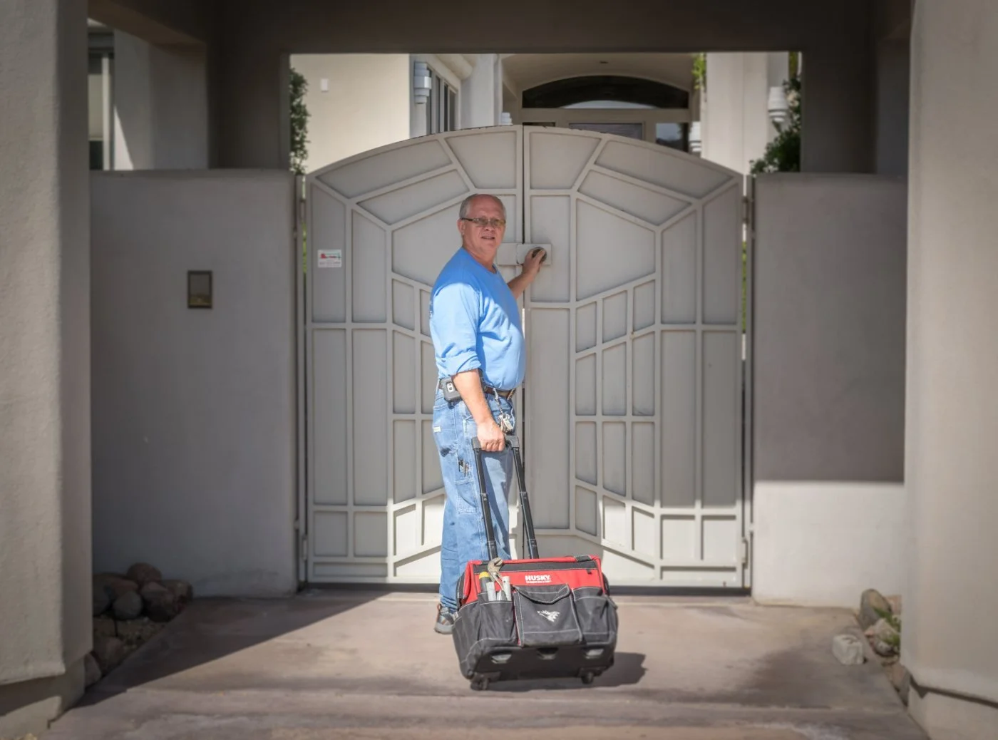 Pavel Farcas of American Discount Plumbing on a Phoenix water heater installation.