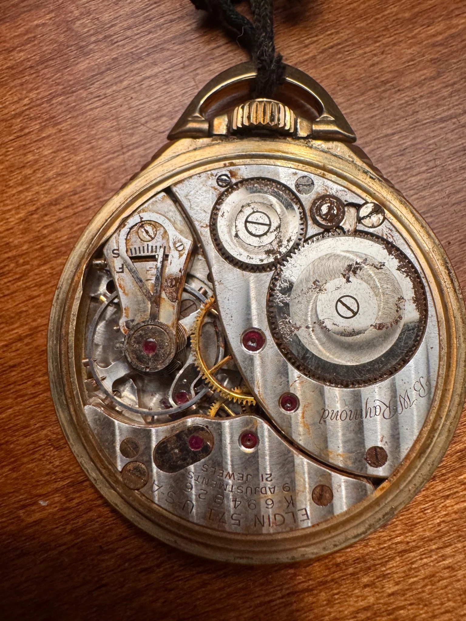 Inner workings of the Elgin pocket watch before service