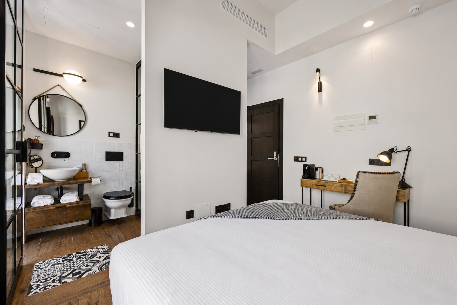 Maison Ardois Standard Double bedroom
