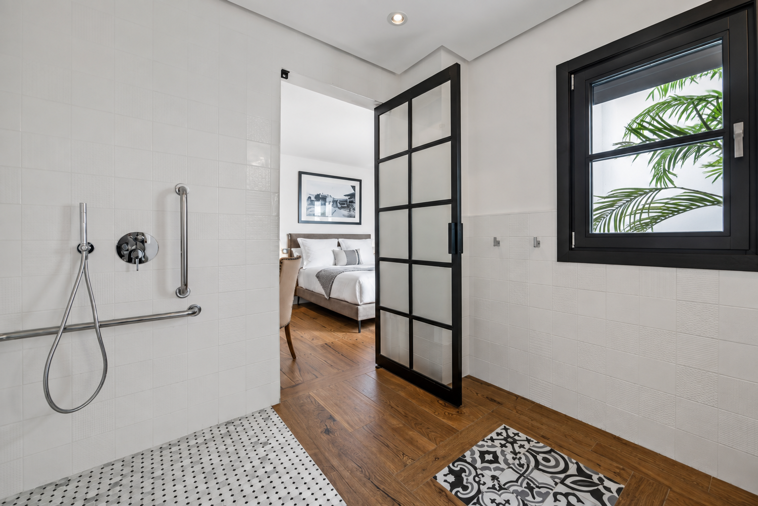Maison Ardois Accessible Standard Double Room bathroom
