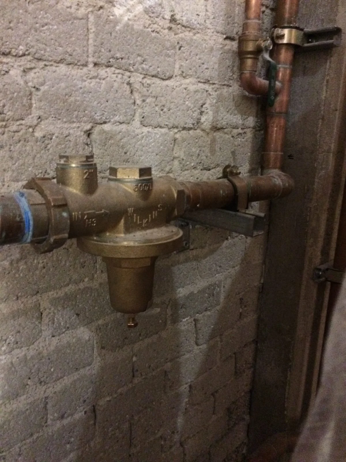 Ser Plumbing plumber preparing equipment for a job