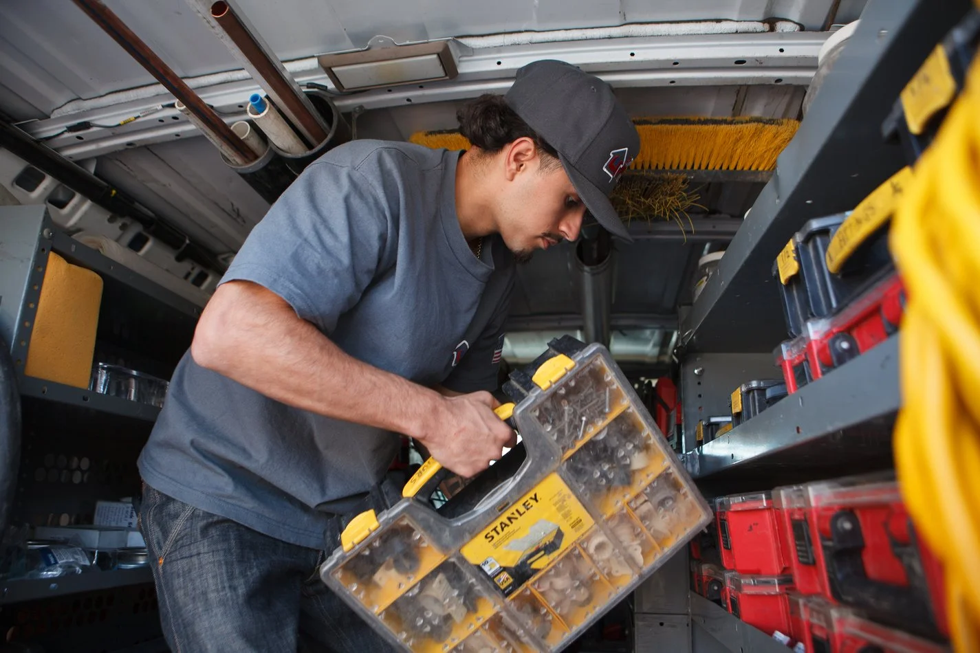 Ser Plumbing arriving at a customer’s door in Southeast LA County