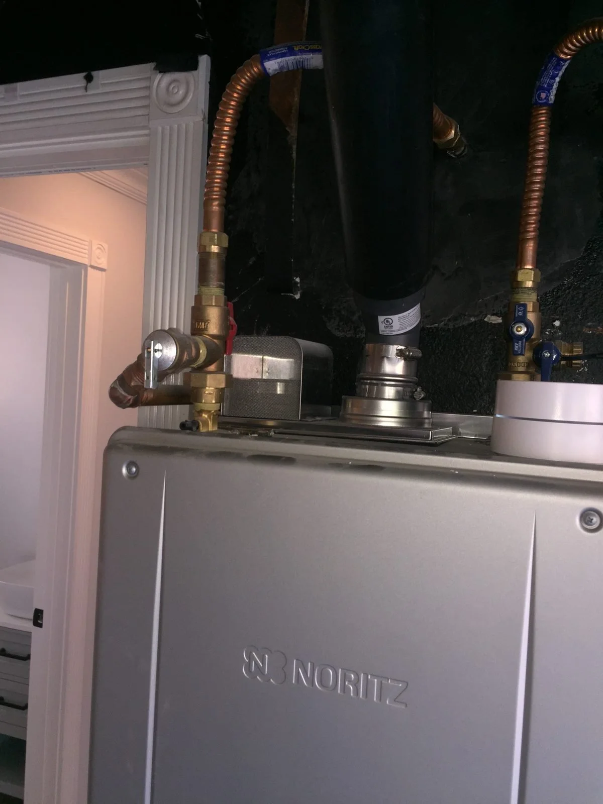 Hard water scale conditions affecting tankless units in SE LA County