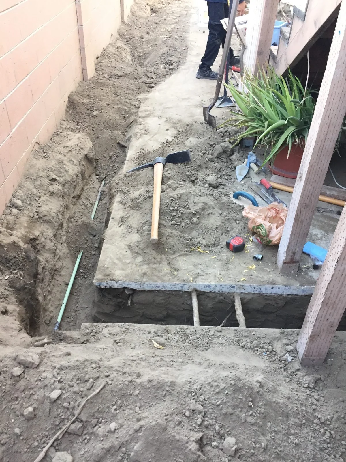 Sewer line inspection and repair in Paramount, CA by Ser Plumbing