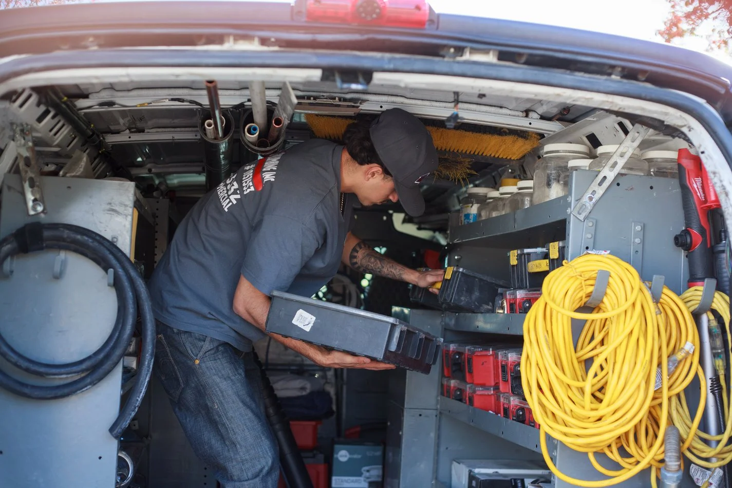 Ser Plumbing arriving at a customer’s door in Southeast LA County