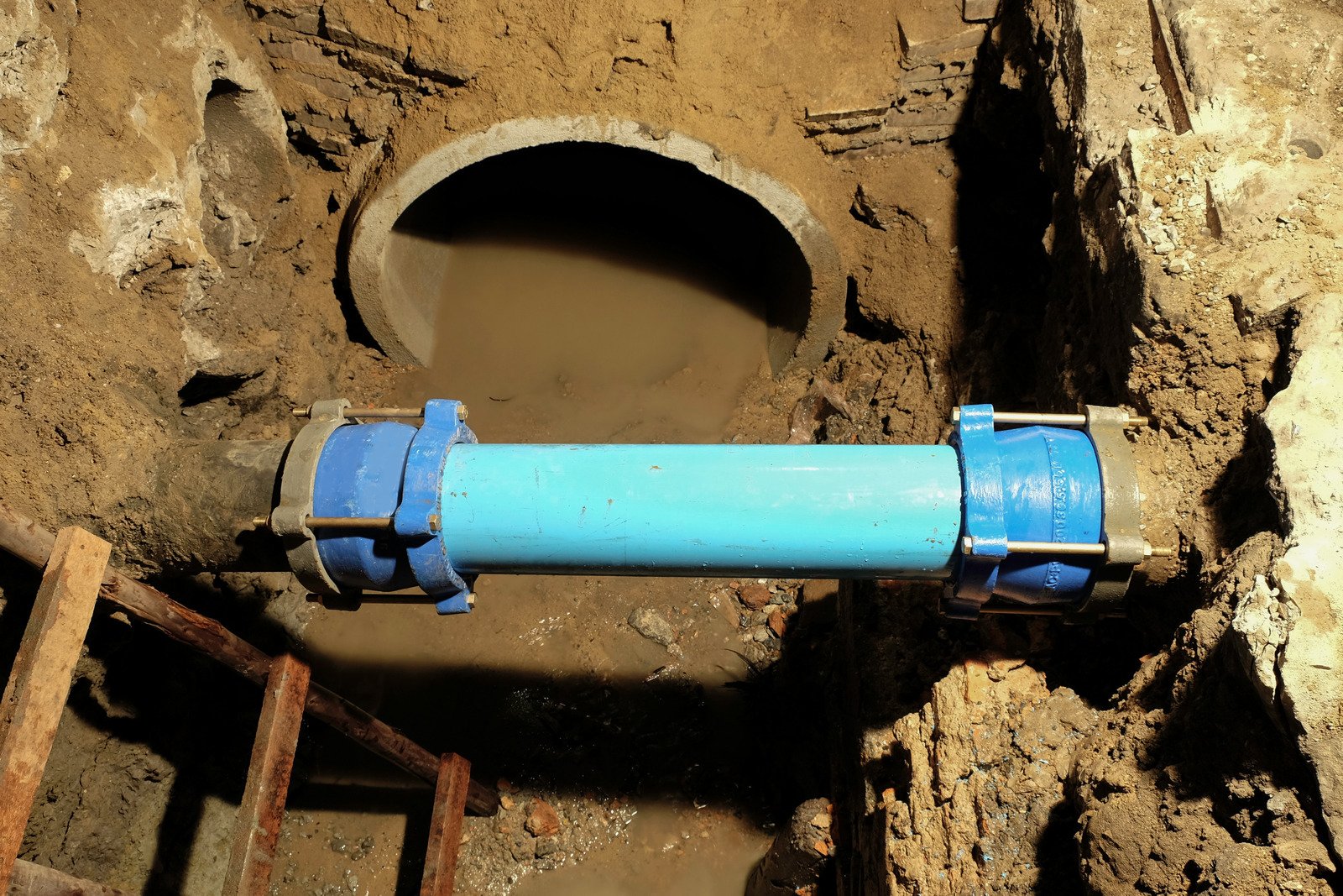 Sewer camera footage showing root intrusion in SE LA County line