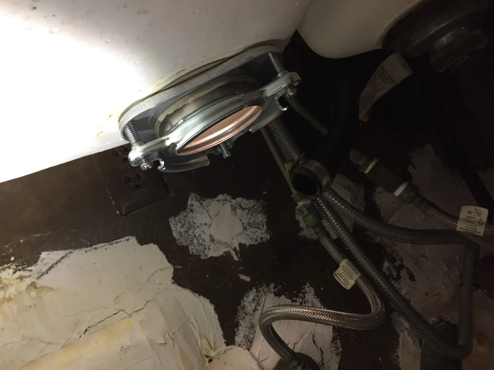 Ser Plumbing inspecting a suspected leak location in SE LA County