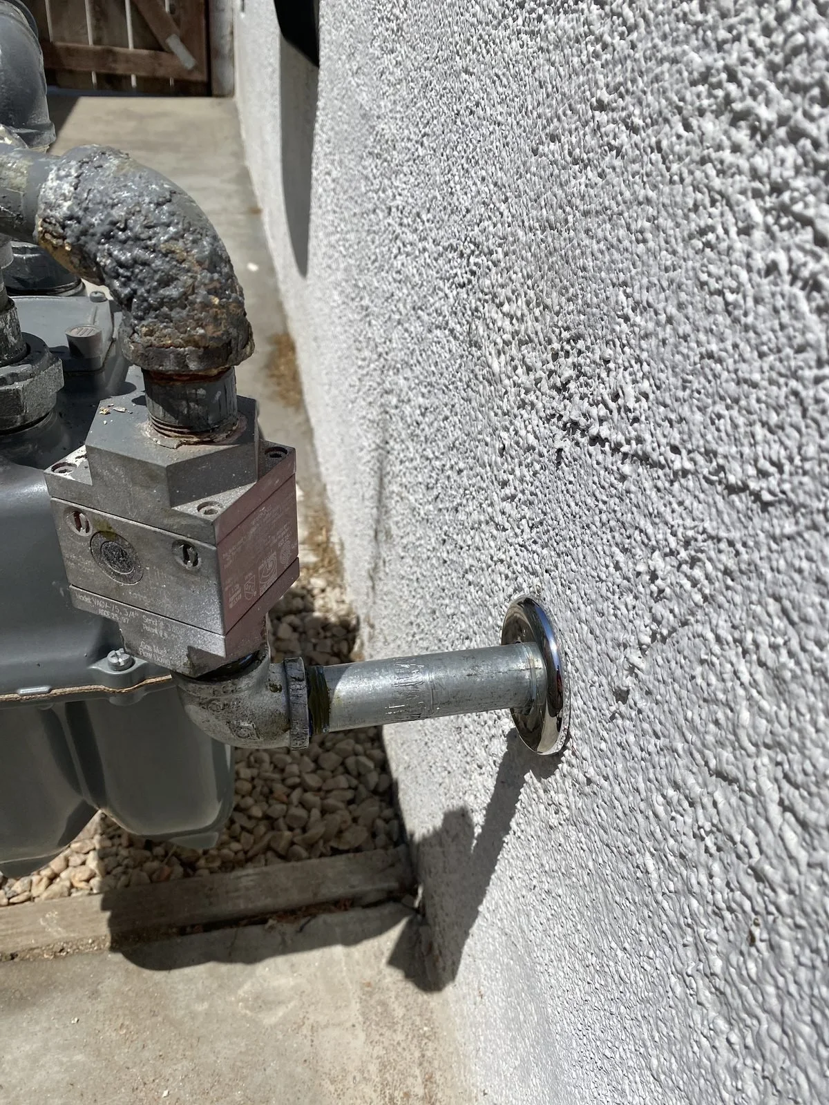 Drain cleaning service in Paramount, CA by Ser Plumbing