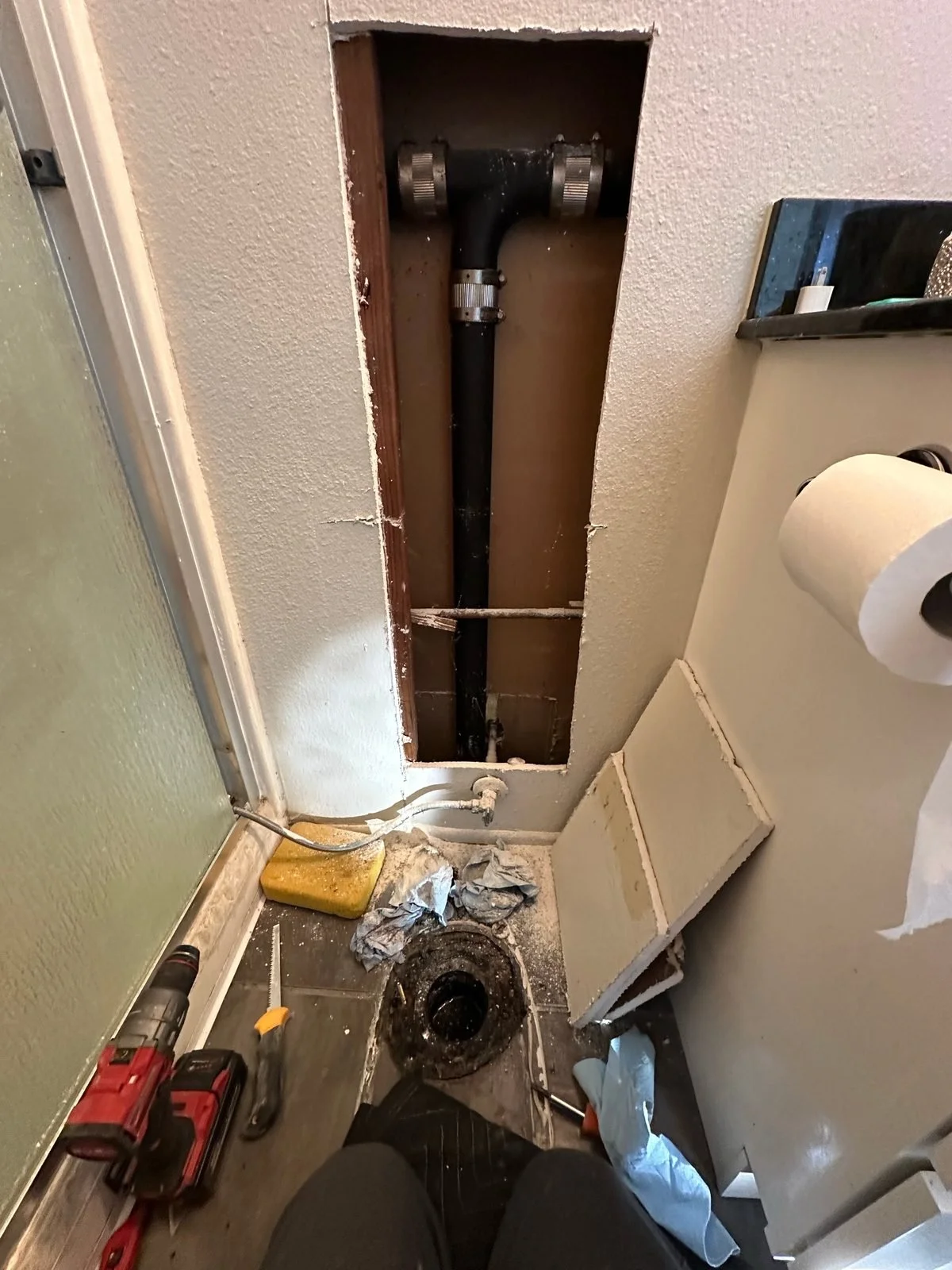 Ser Plumbing reviewing a written estimate with a customer