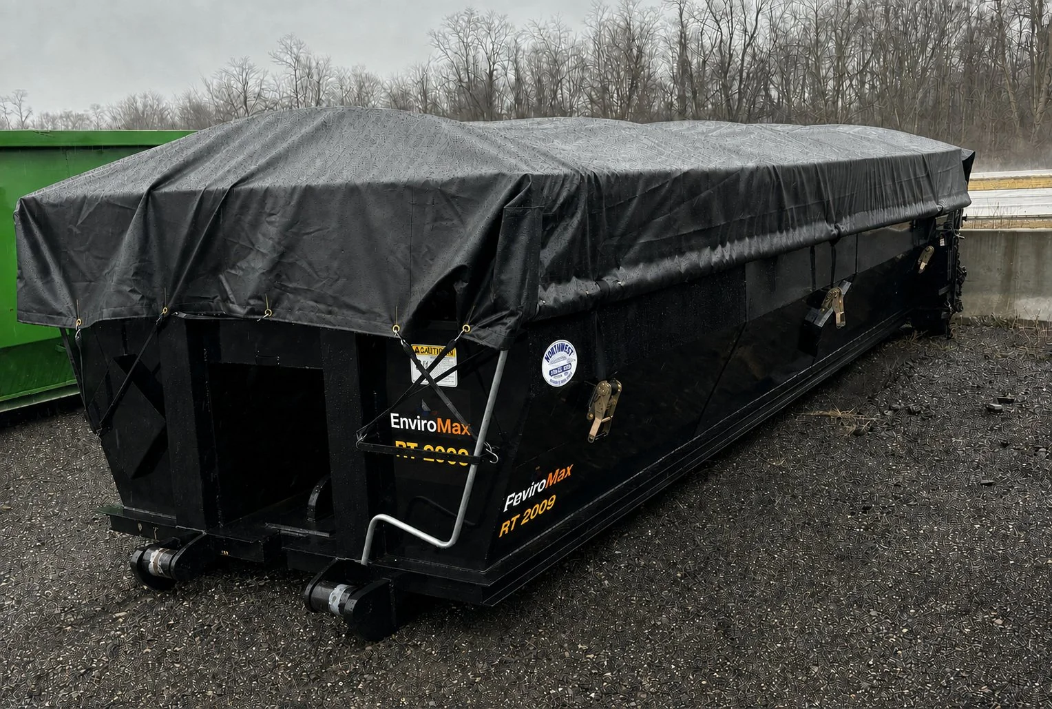 EnviroMax covered vacuum container