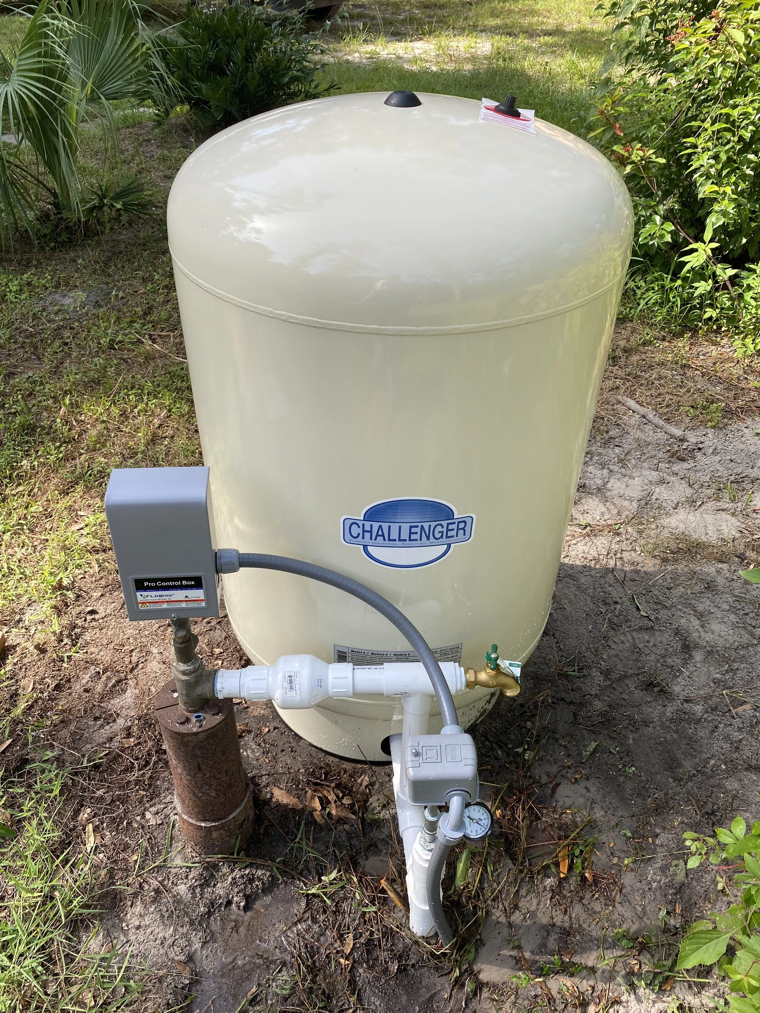 Pressure tank and switch on a private well - Pump Repair Services, Orlando FL