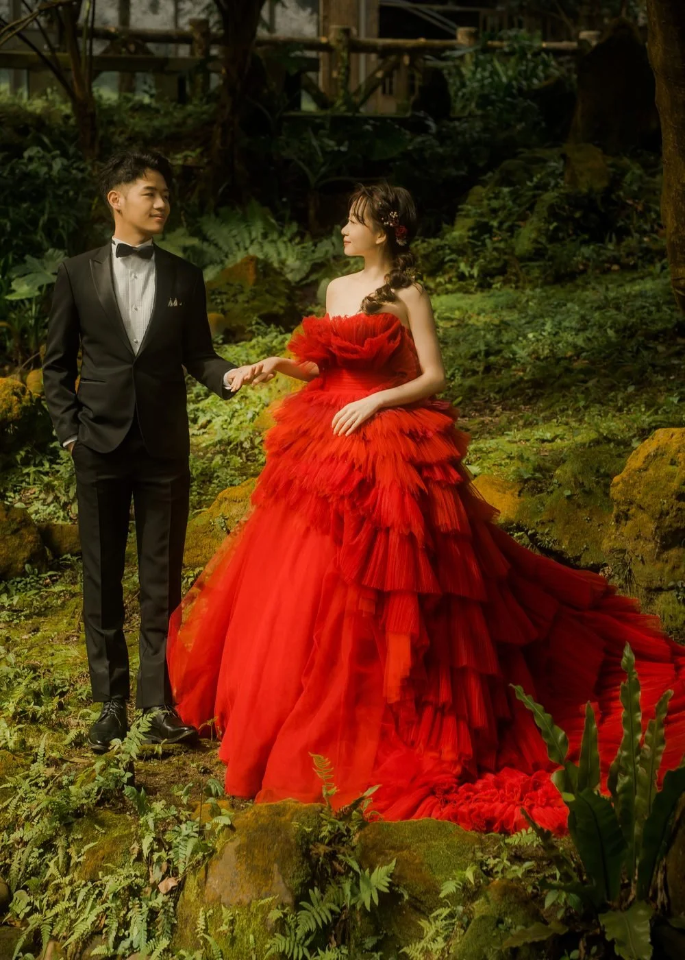 陽明山婚紗照｜月洞門與紅紗｜Sophia Studio 台北婚紗攝影