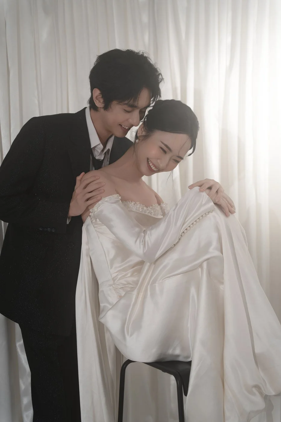 白幔與夕陽｜白幔婚紗照｜Sophia Studio 台北婚紗攝影