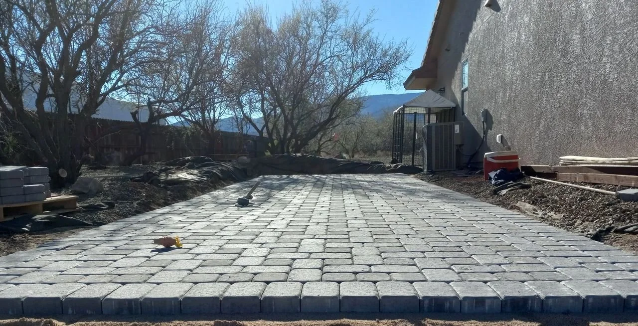 Paver driveway installation