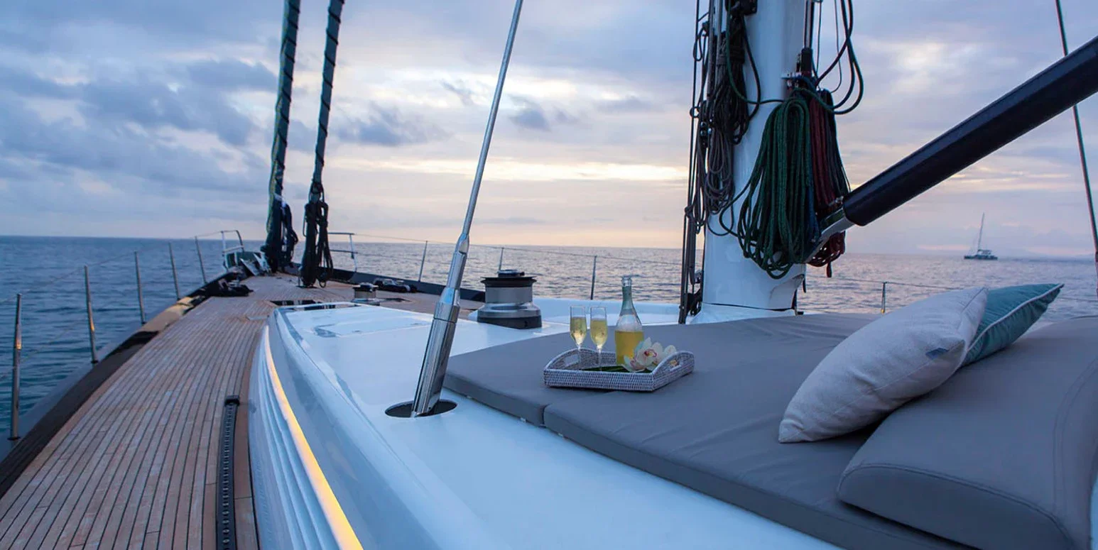 Radiance: Deck lounging