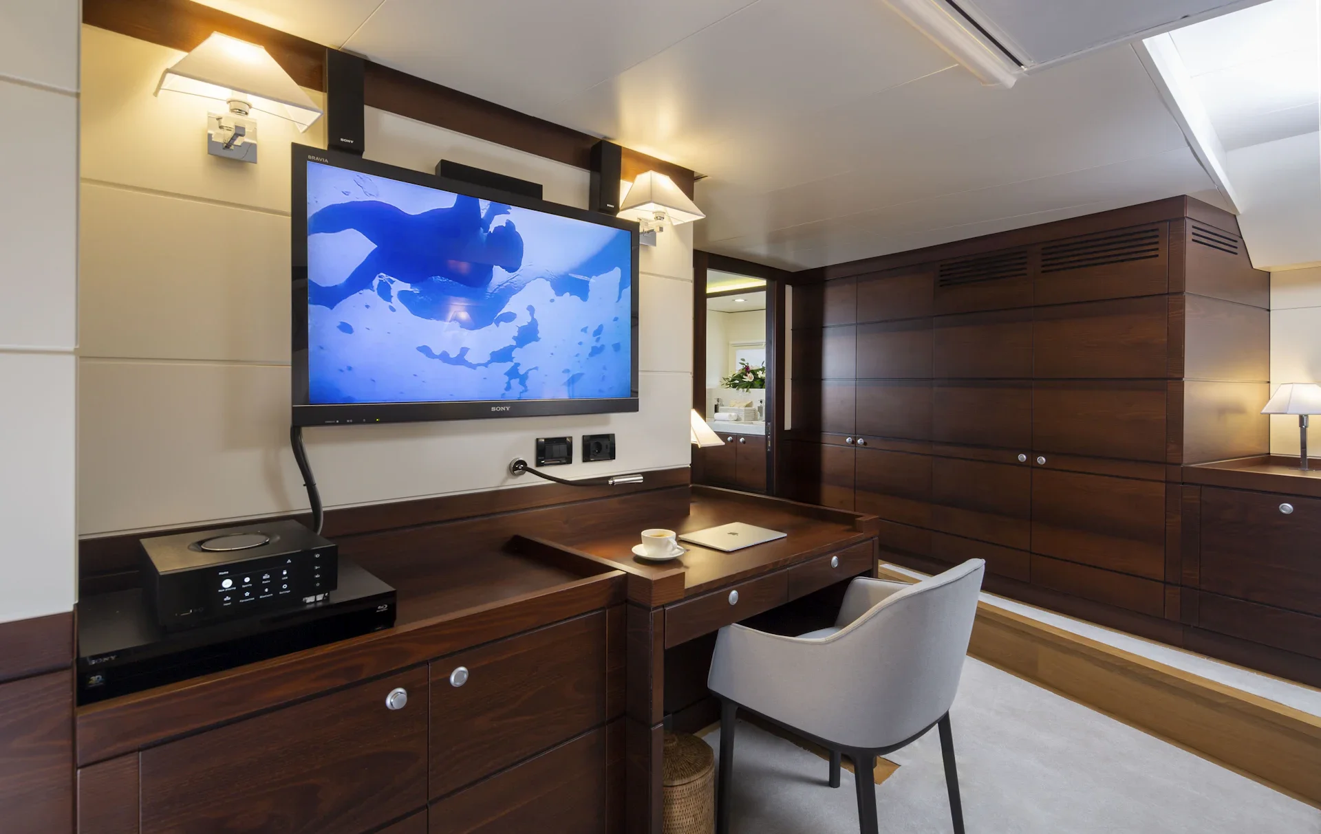Radiance: Cabin desk and entertainment
