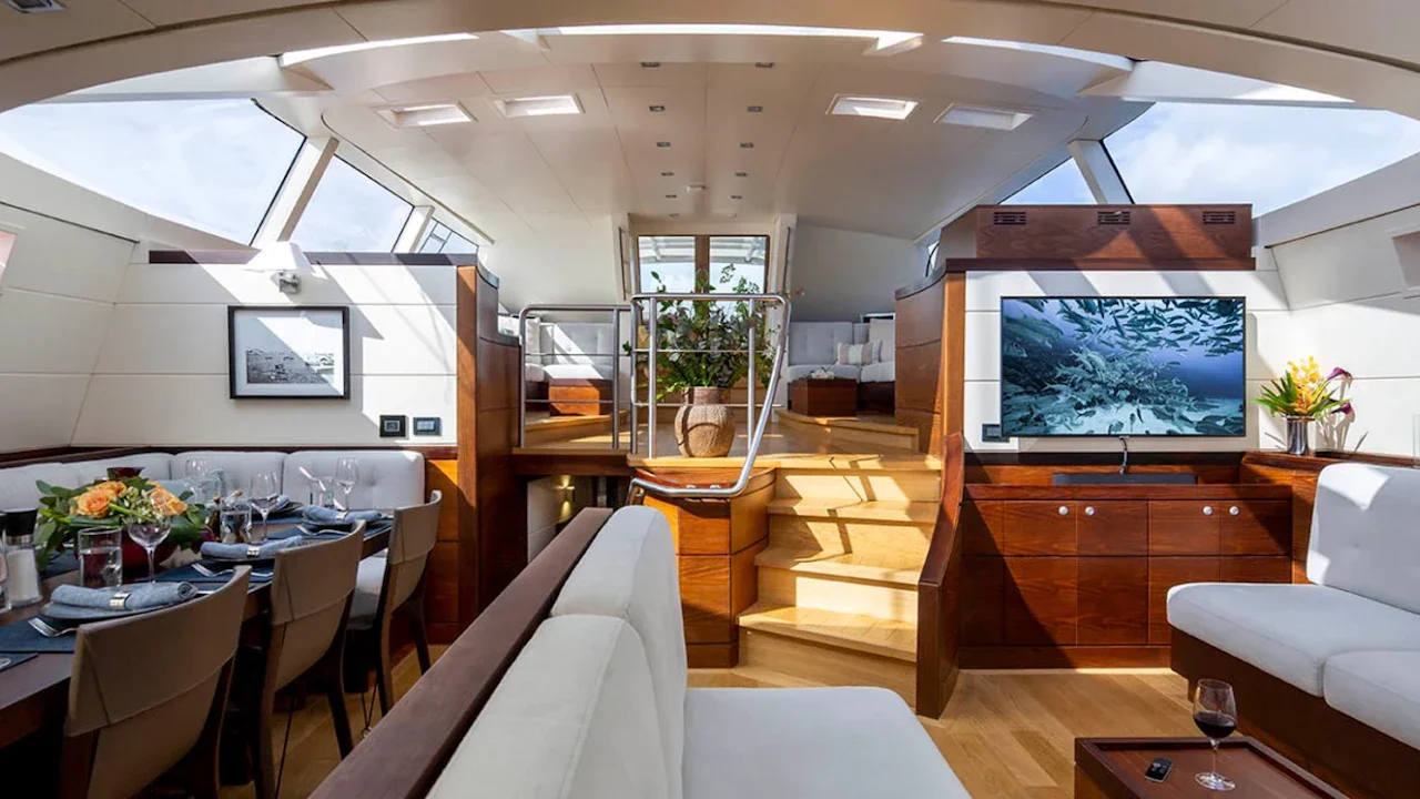 Radiance: Panoramic salon