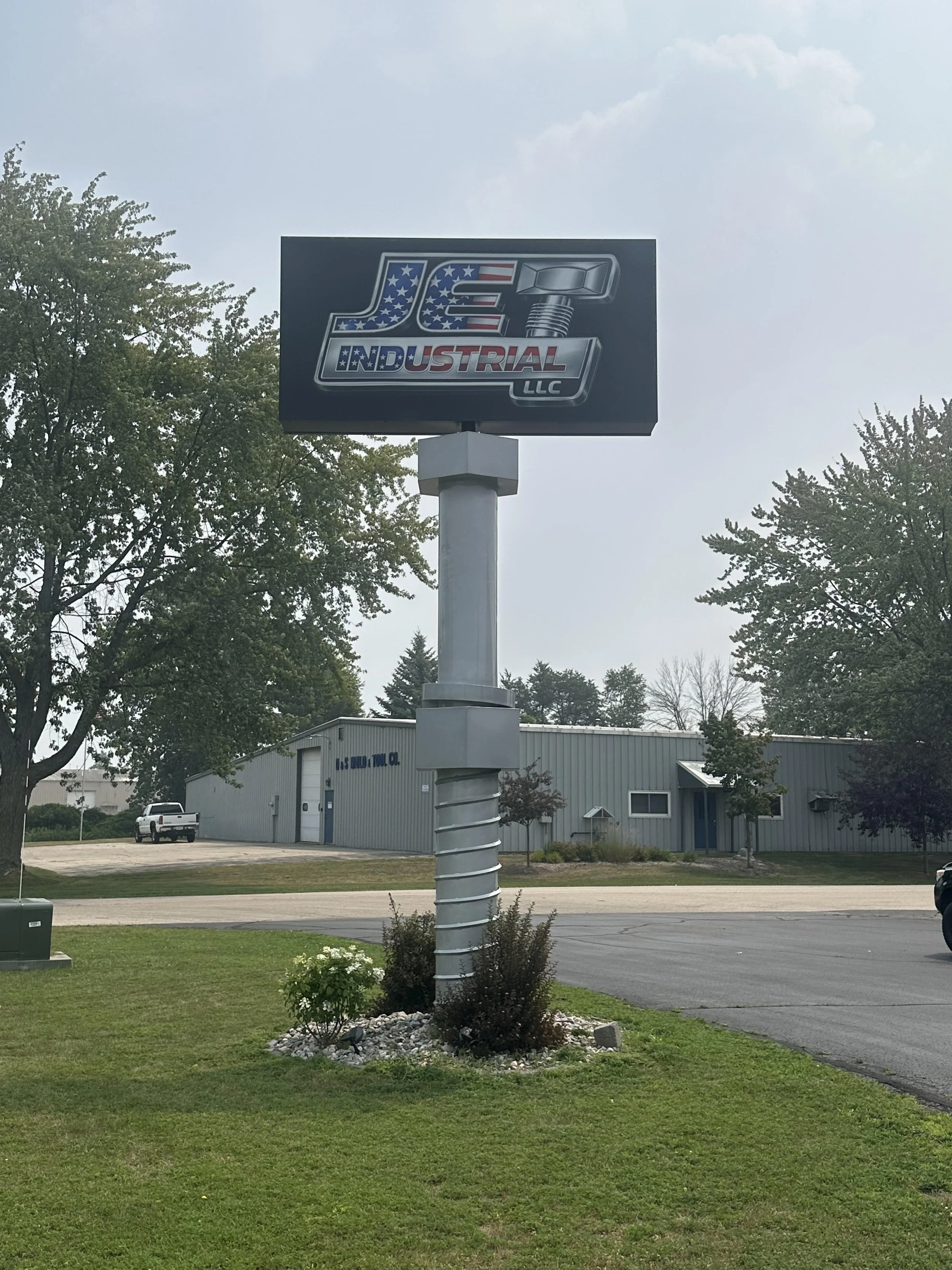 Jet Industrial sign and Marinette location