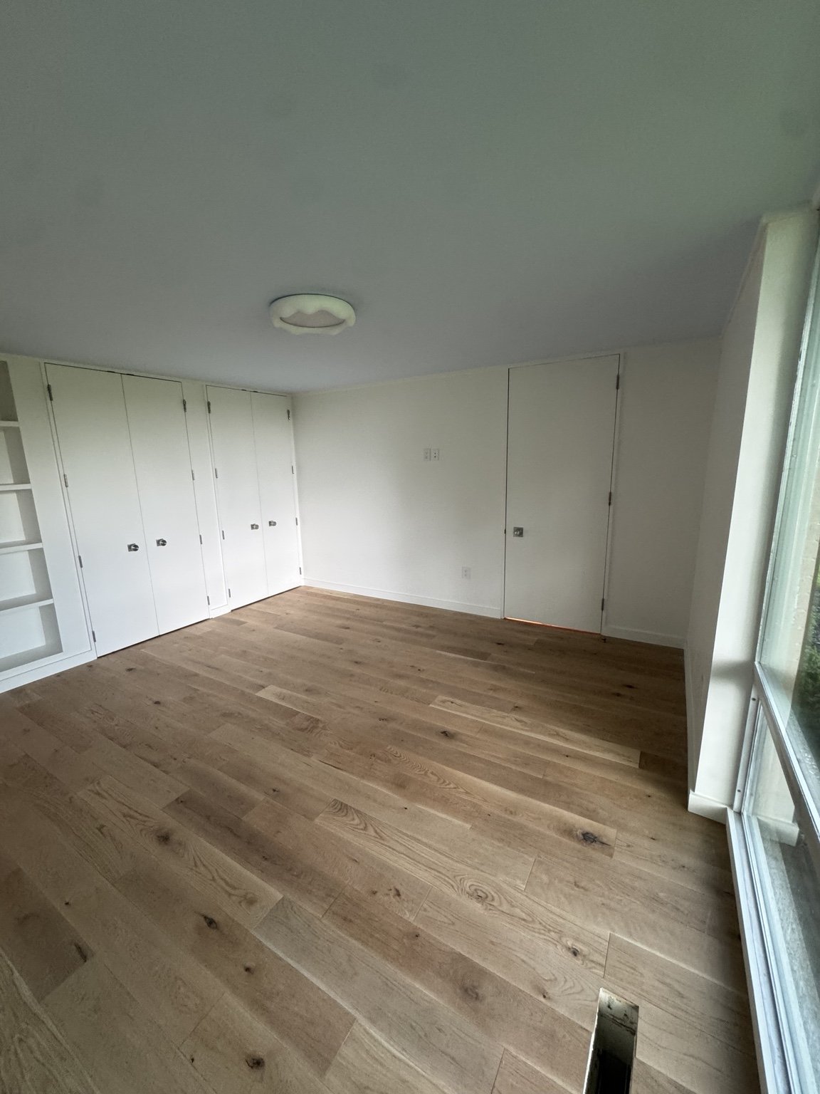 Light plank flooring — project view.