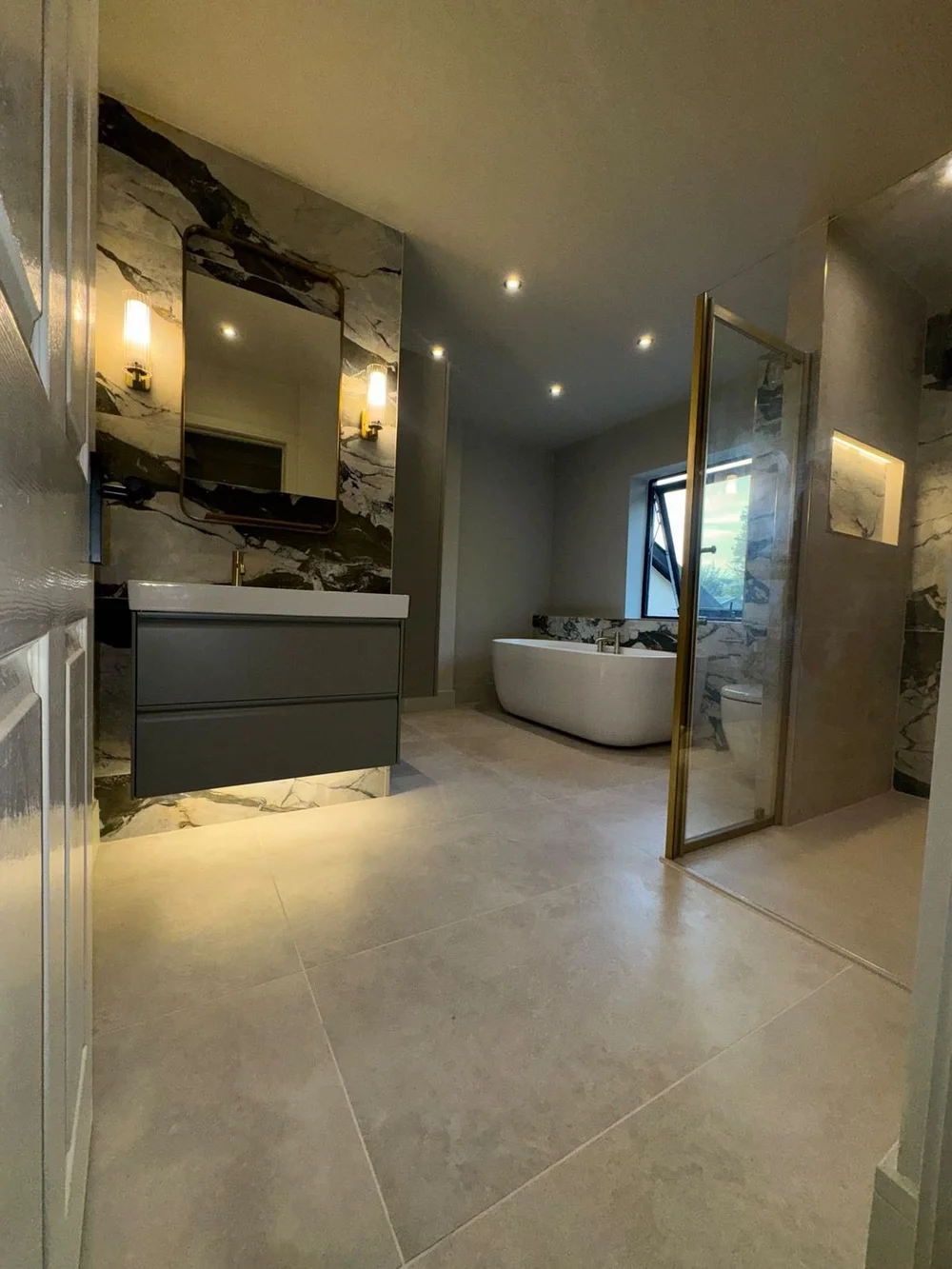 Vanity wall