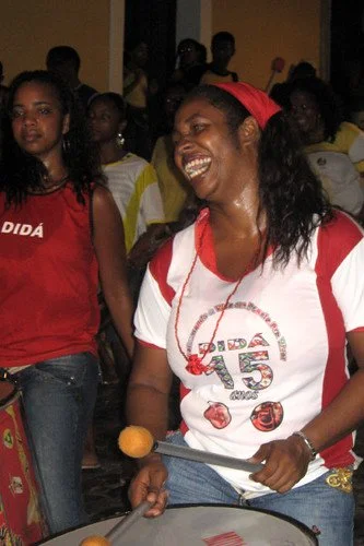 VictorsFood - Food Travel - South America - Drumming Girls