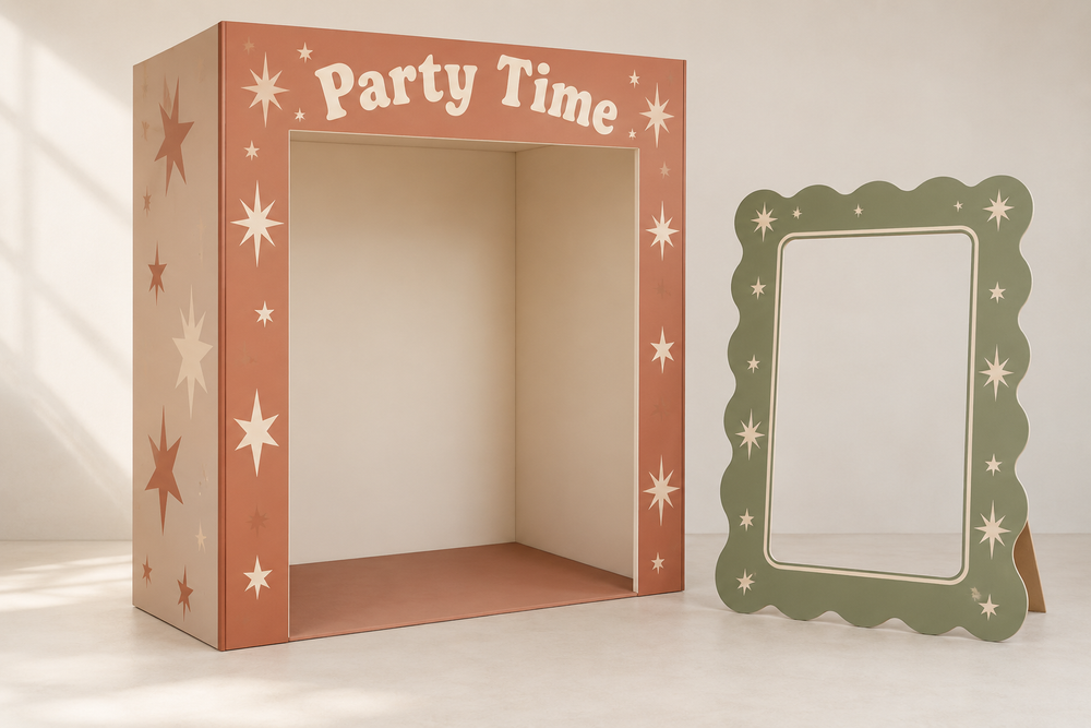 Walk-in photo boxes and cutout frames.