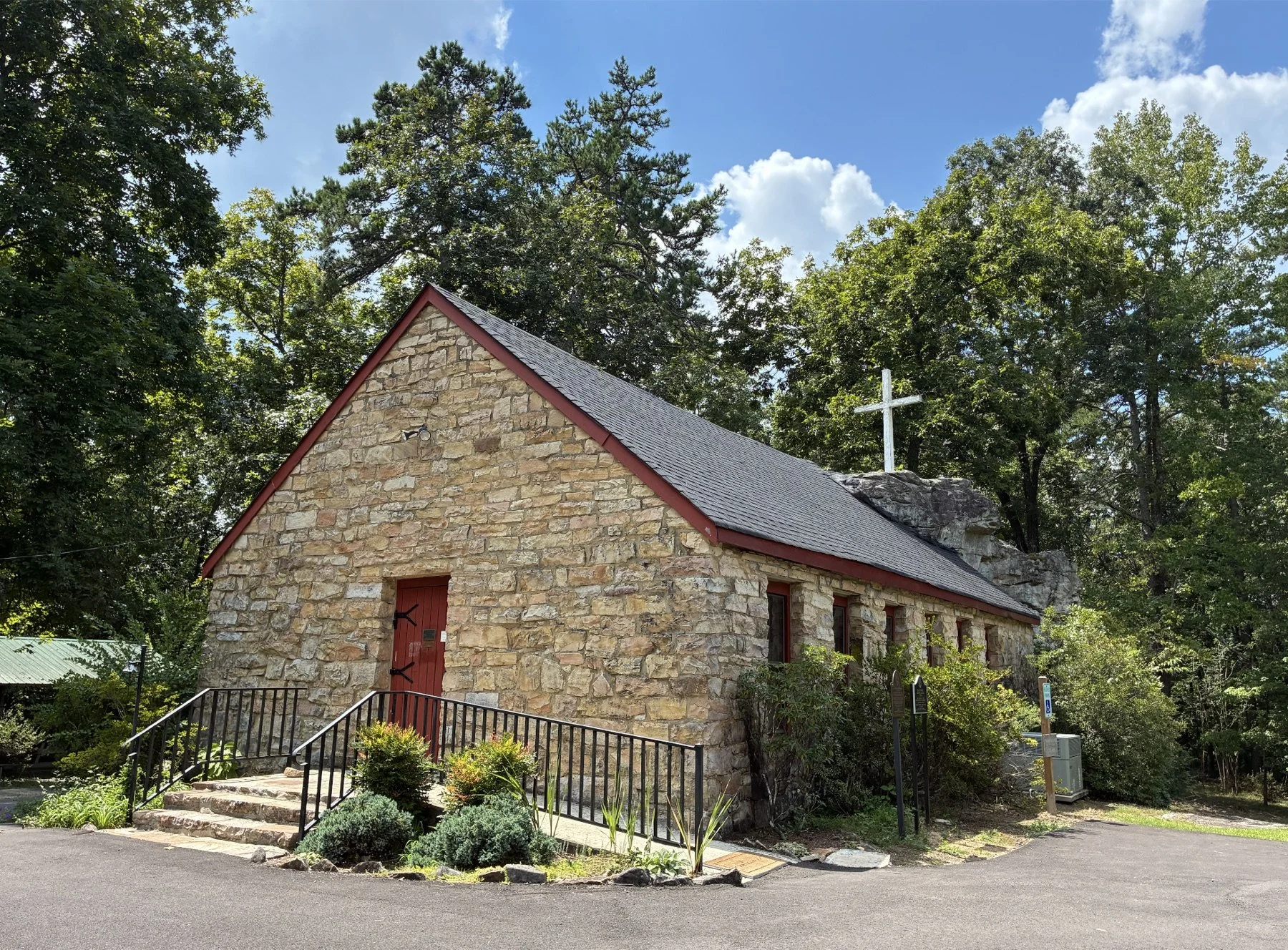 Sallie Howard Memorial Chapel in Mentone, Alabama