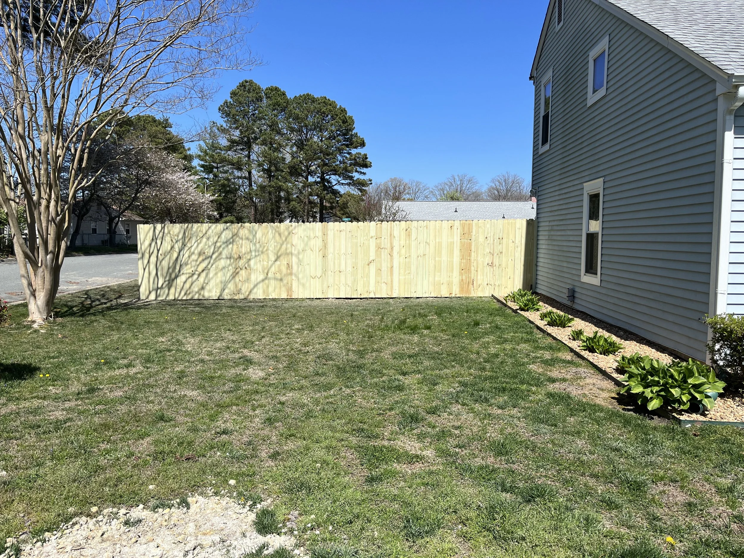 Wood Privacy Fence & Gate