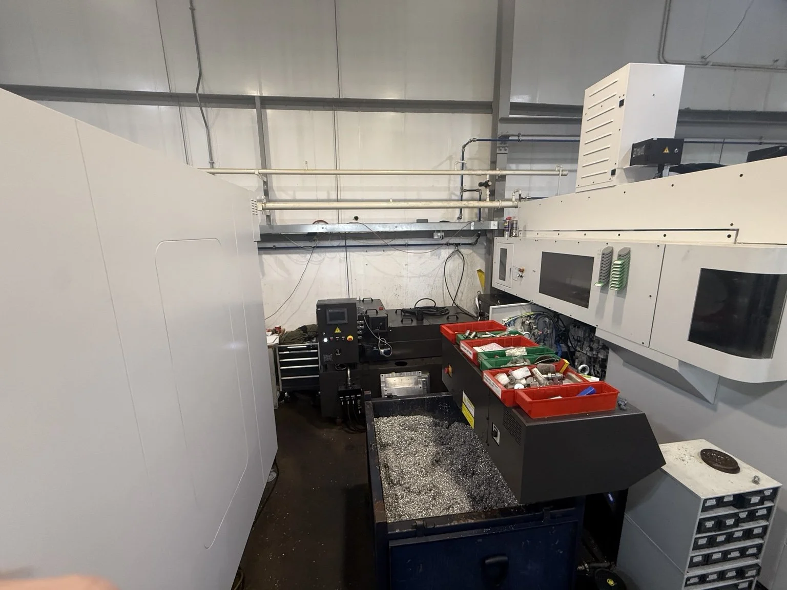 Pallet workholding and machining setup in our workshop
