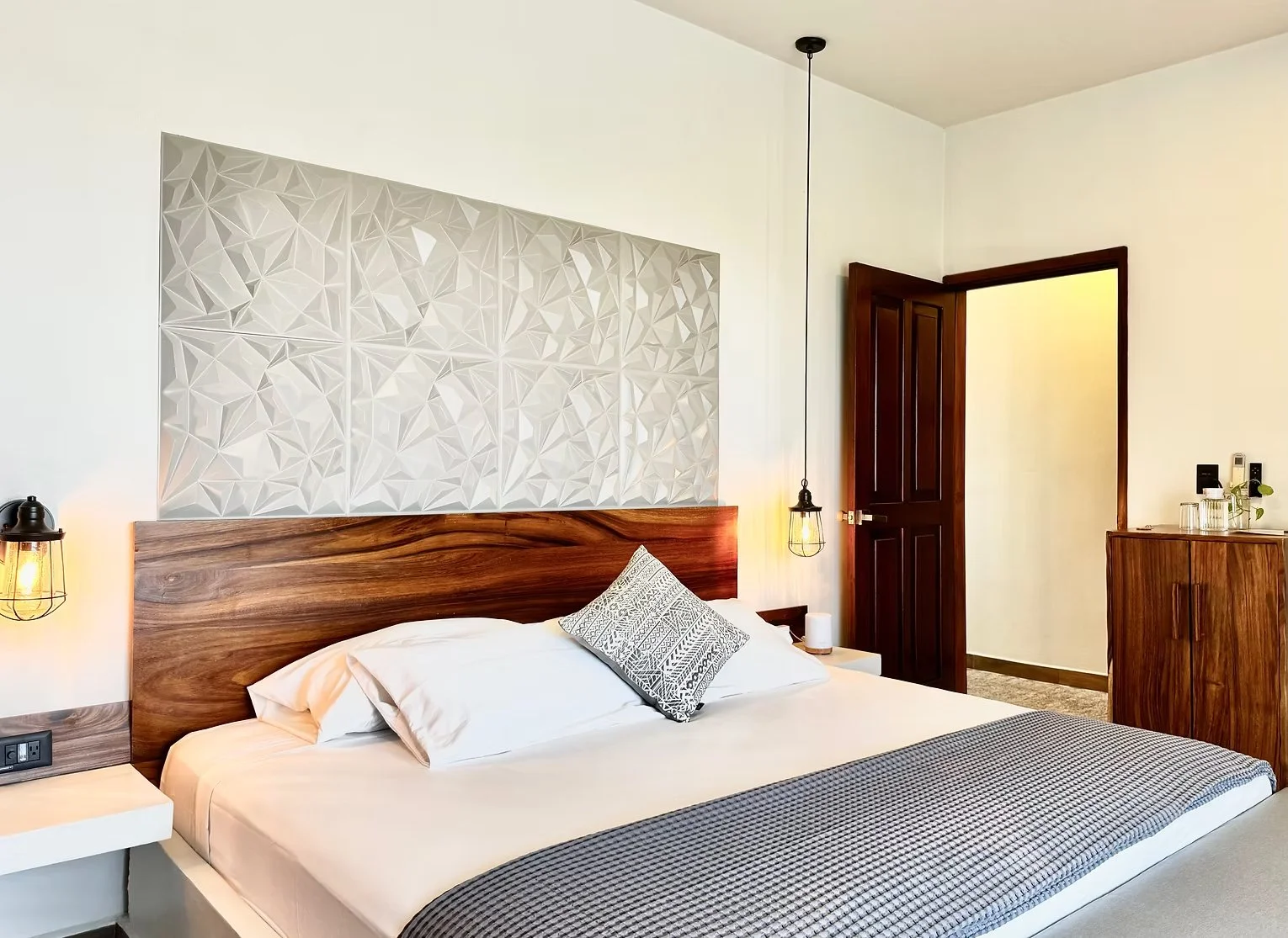 Manzanilla Suite