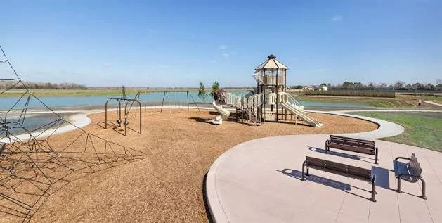 Local life in Baytown Crossings, Texas