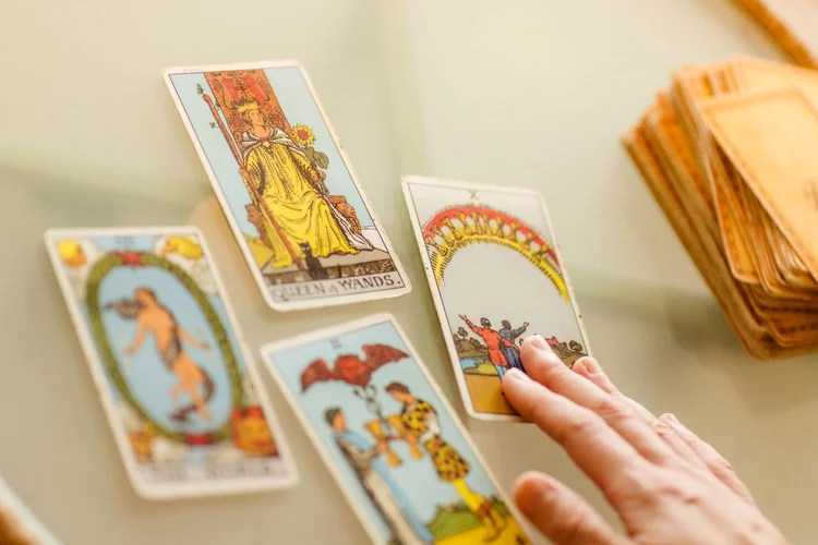 Tarotkarten im Licht